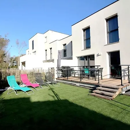 Bianca - Spacieux Et Confortable Pavillon De Villa Serignan